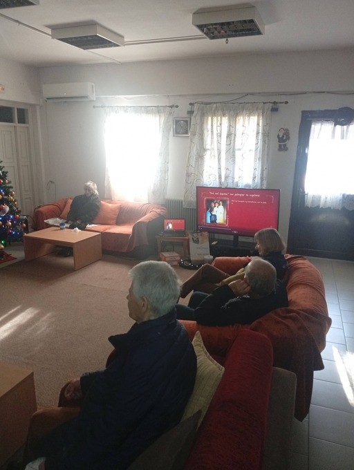 Φωτογραφία ΡΟΜΠΟΤΙΚΗ ΣΤΟ ΚΗΦΗ