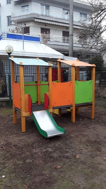 Καινούργιες πιστοποιημένες παιδικές χαρές