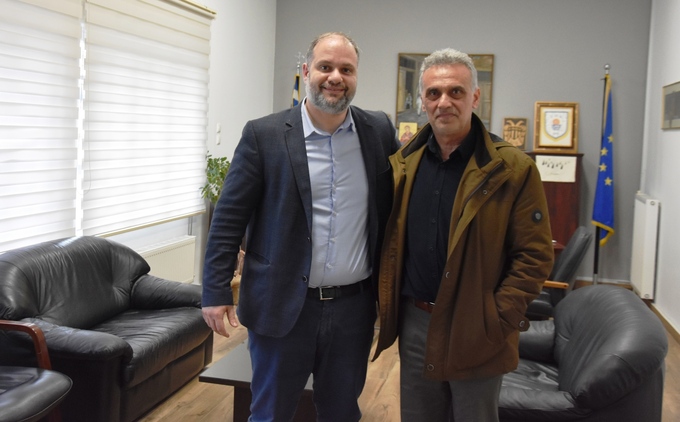 Φωτογραφία Εθιμοτυπική επίσκεψη του Δημοσθένη Γυρούση στον Δήμαρχο Νάουσας