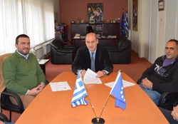 Φωτογραφία ΥΠΟΓΡΑΦΗΚΕ Η ΣΥΜΒΑΣΗ ΓΙΑ ΤΗΝ ΚΑΤΑΣΚΕΥΗ ΣΤΑΘΜΟΥ ΜΕΤΑΦΟΡΤΩΣΗΣ ΑΠΟΡΡΙΜΜΑΤΩΝ-ΠΡΟΫΠΟΛΟΓΙΣΜΟΣ ΕΡΓΟΥ 982.155 € ΧΡΗΜΑΤΟΔΟΤΗΣΗ 100% ΑΠΟ ΤΟ ΕΣΠΑ