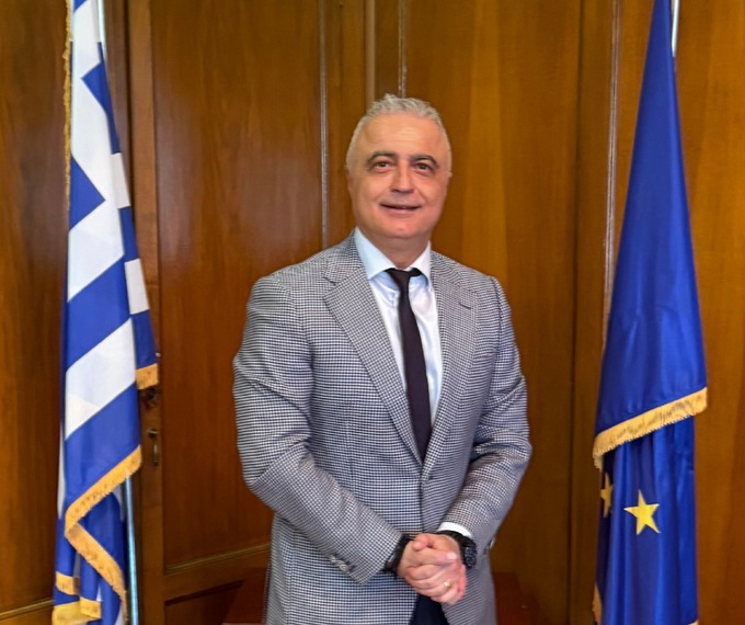 Φωτογραφία Ο Υφυπουργός Ανάπτυξης Λάζαρος Τσαβδαρίδης εκπρόσωπος της Ελληνικής Κυβέρνησης στην 203η επέτειο του Ολοκαυτώματος της Νάουσας