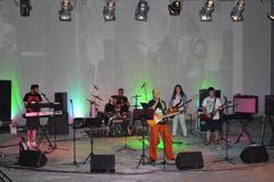 Φωτογραφία NAOUSSA ROCKFEST-“6”: ΕΝΤΥΠΩΣΙΑΚΕΣ ΟΙ ΕΜΦΑΝΙΣΕΙΣ ΚΑΙ ΟΙ ΕΡΜΗΝΕΙΕΣ 13 ΜΟΥΣΙΚΩΝ ΣΥΓΚΡΟΤΗΜΑΤΩΝ
