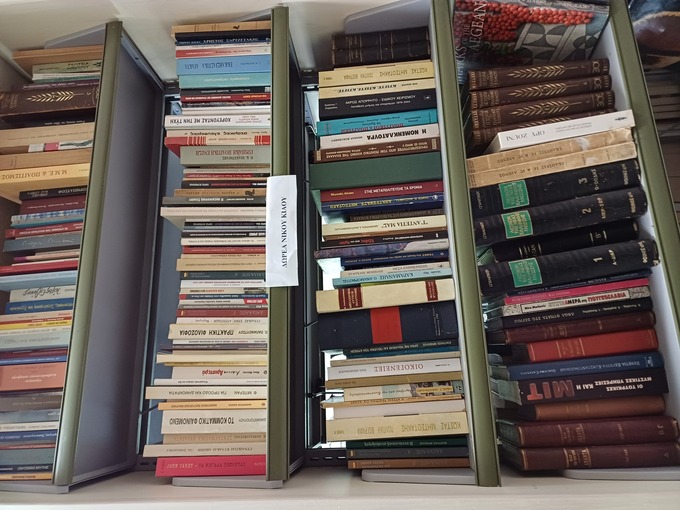 Προσφορά του Ναουσαίου δημοσιογράφου Νίκου Κιάου στην Δημοτική Βιβλιοθήκη