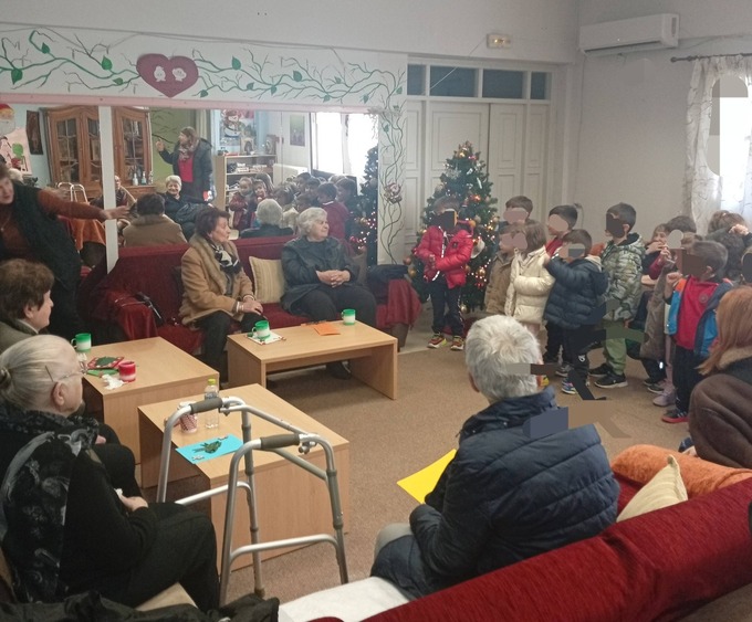 Φωτογραφία ΚΑΛΑΝΤΑ ΣΤΟ ΚΗΦΗ